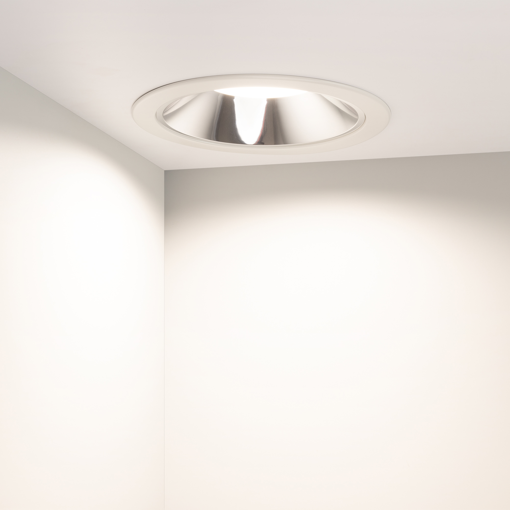 Светильник IM-STORM-R230-35W Day4000-MIX