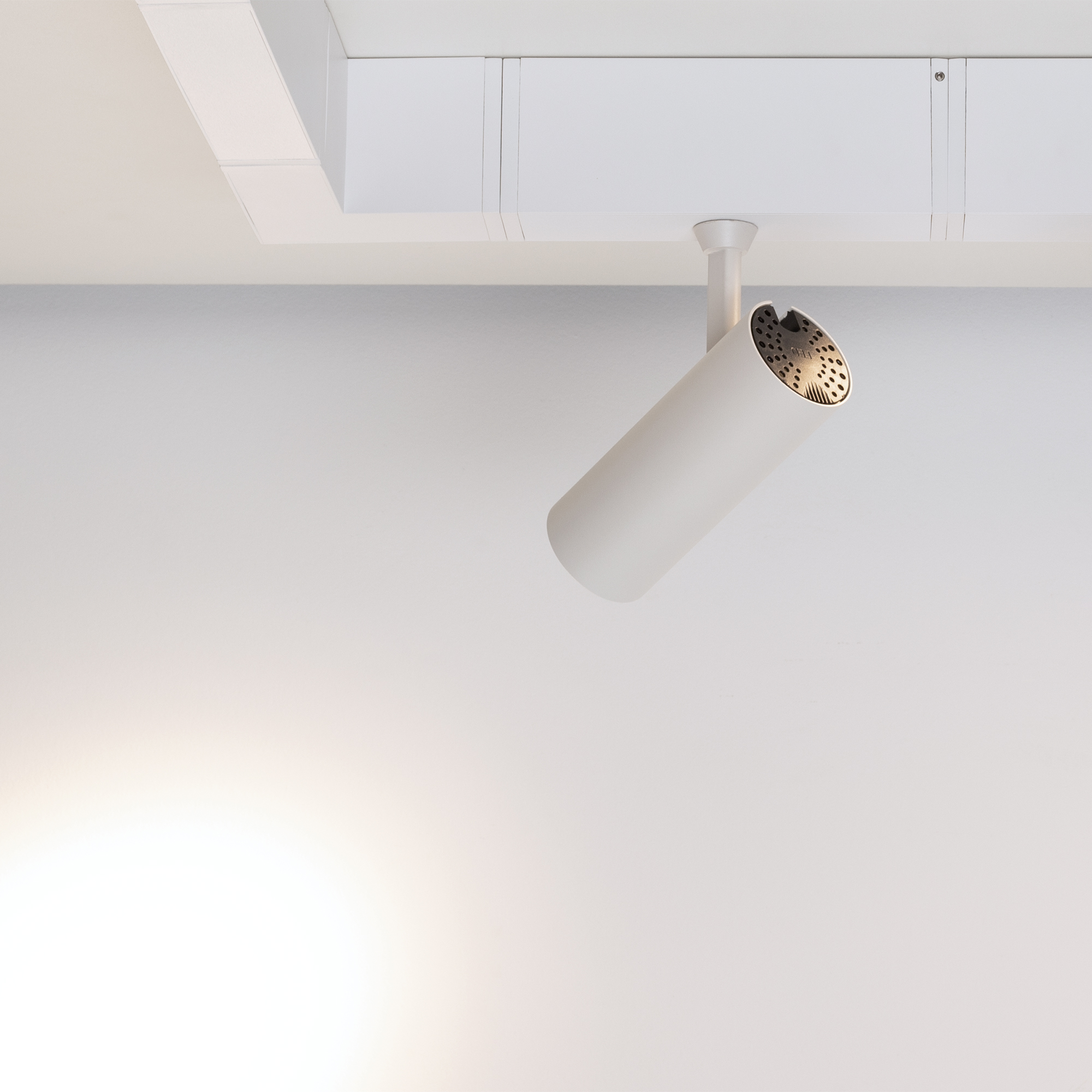 Светильник CLIP-38-SPOT-R146-6W Day4000