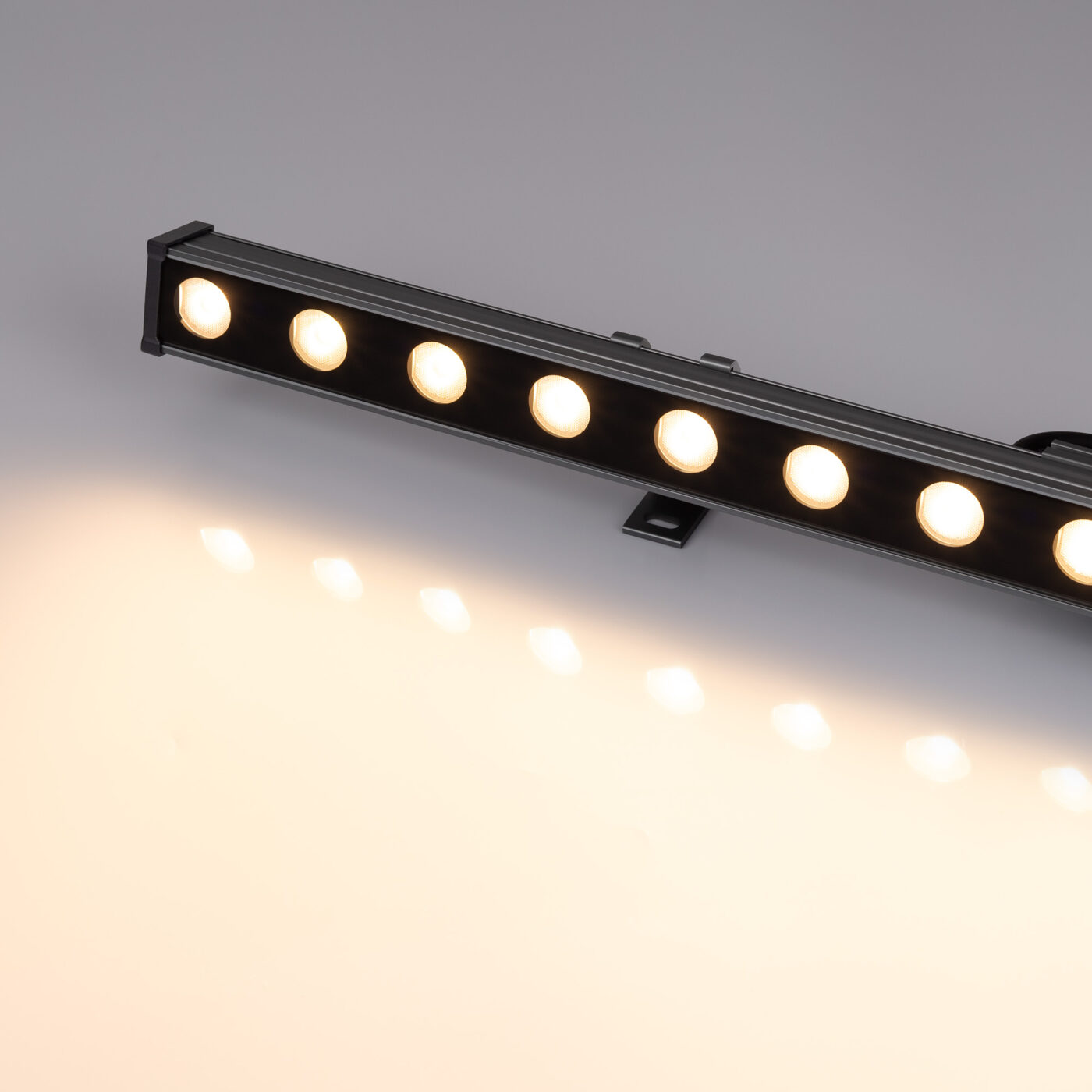Линейный прожектор AR-LINE-760-18W Warm3000