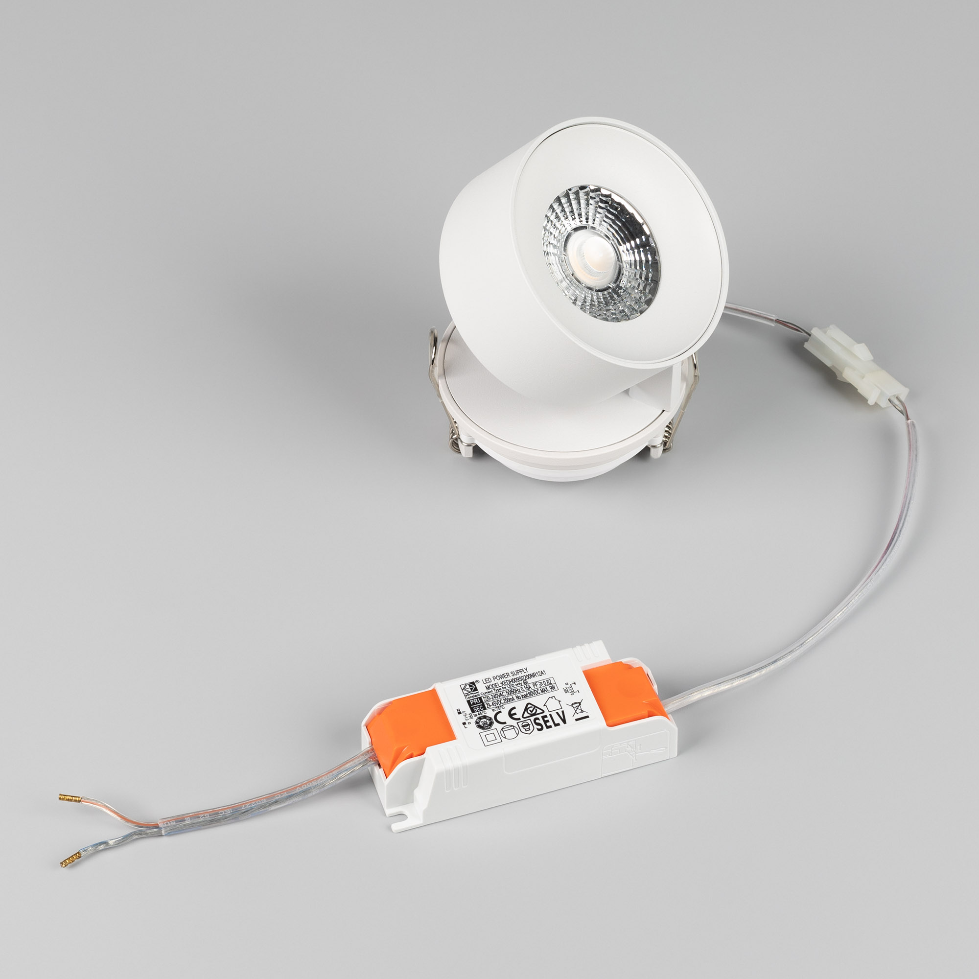 Светильник SP-PLURIO-BUILT-R77-9W Day4000