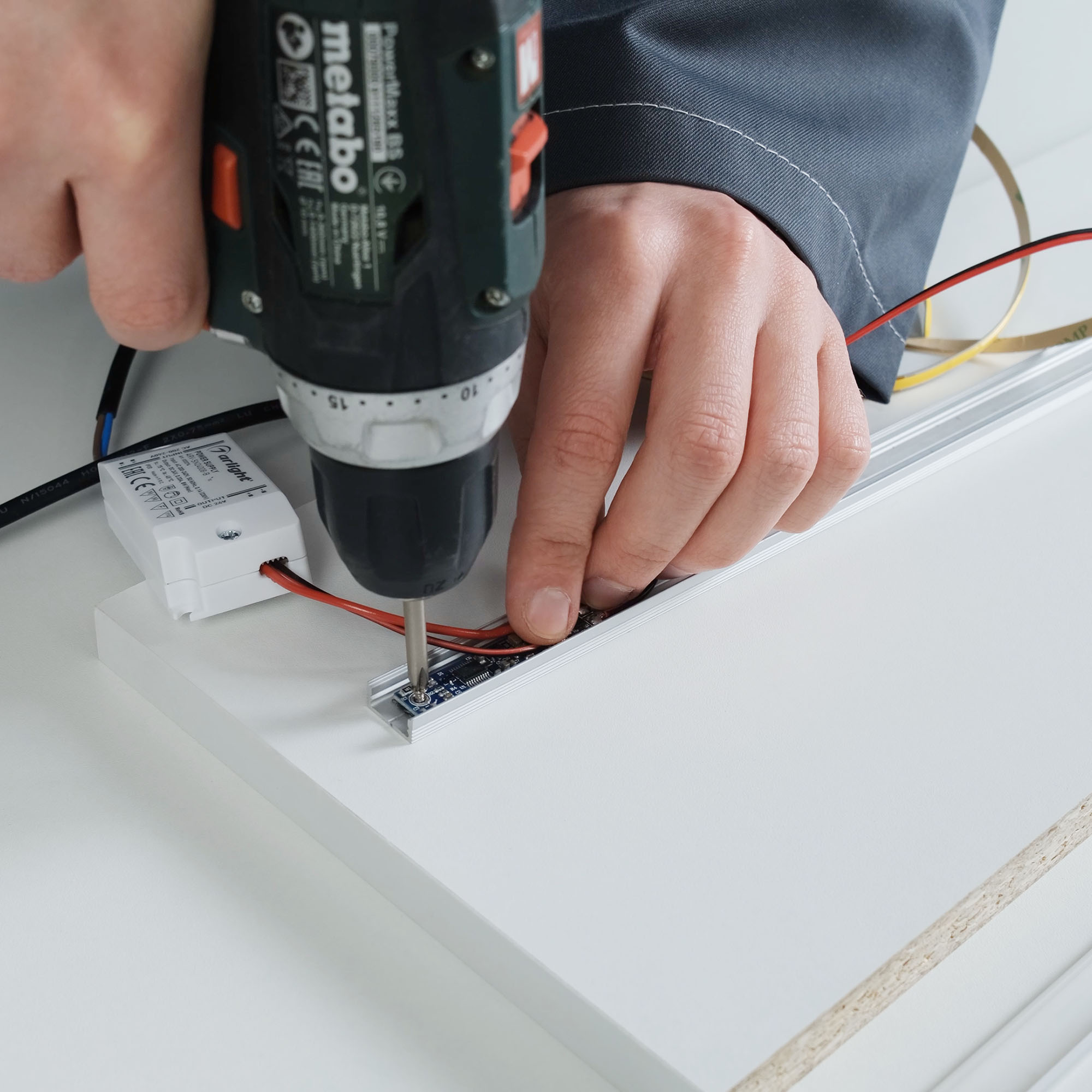 Сенсорный диммер SR-RULE-DIM-CPCT