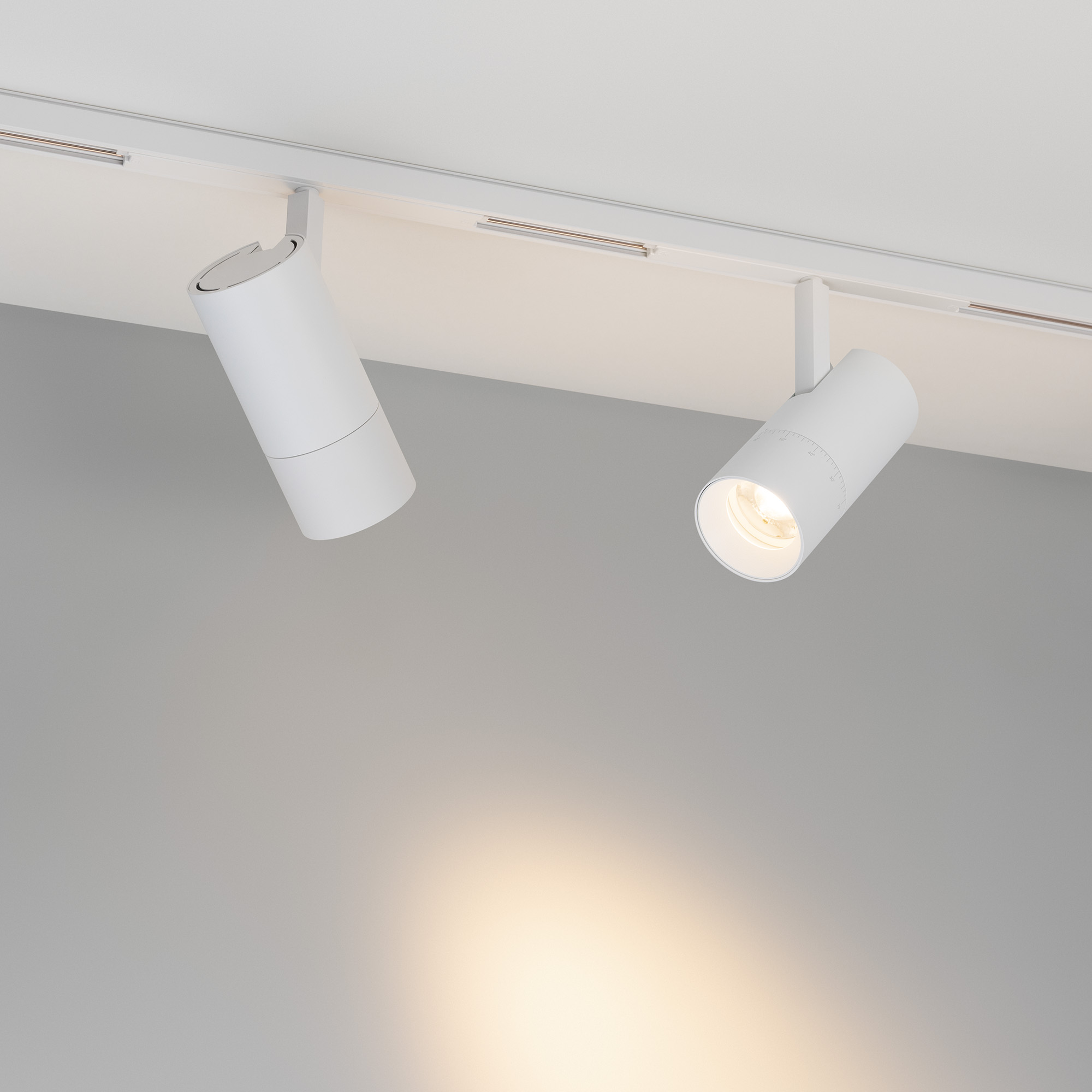 Светильник MAG-ORIENT-SPOT-ZOOM-R65-15W Day4000