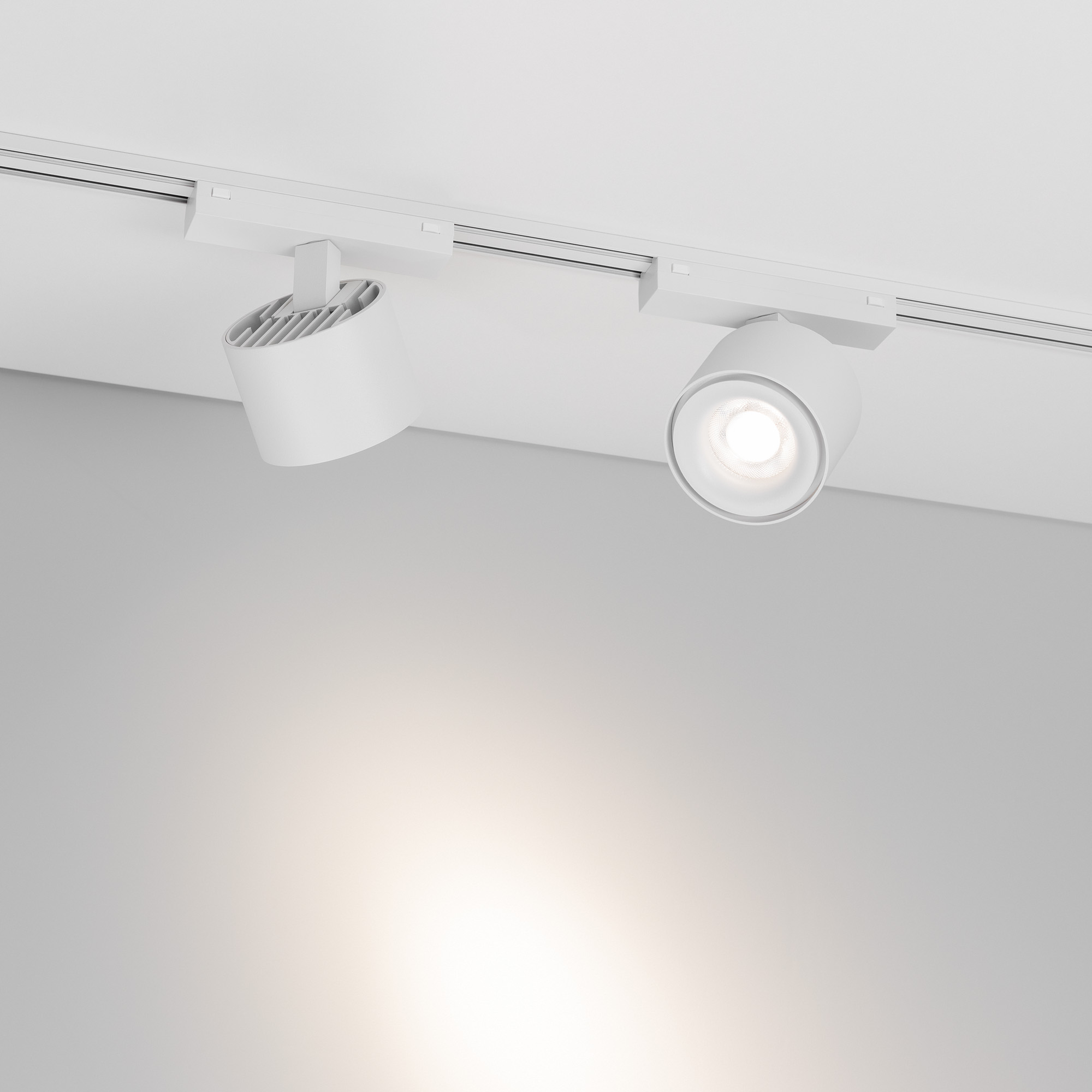 Светильник MAG-VIBE-POINT-R75-10W Day4000