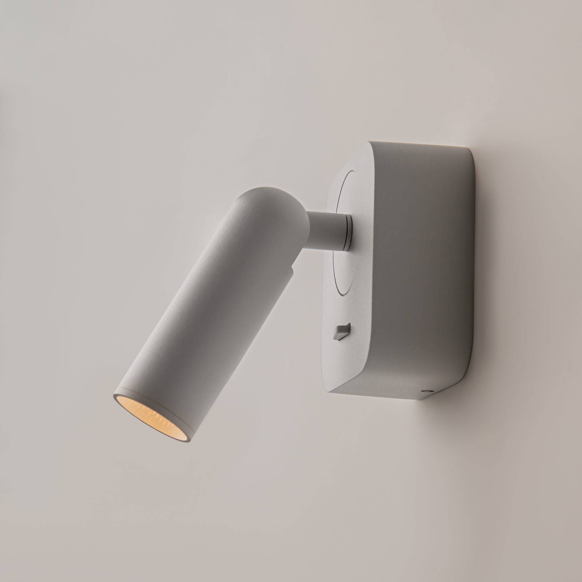 Настенный светильник (бра) Technical C039WL-L3W3K