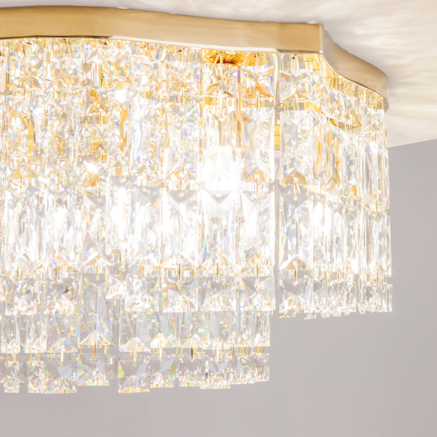 Потолочный светильник Maytoni DIA005CL-06G