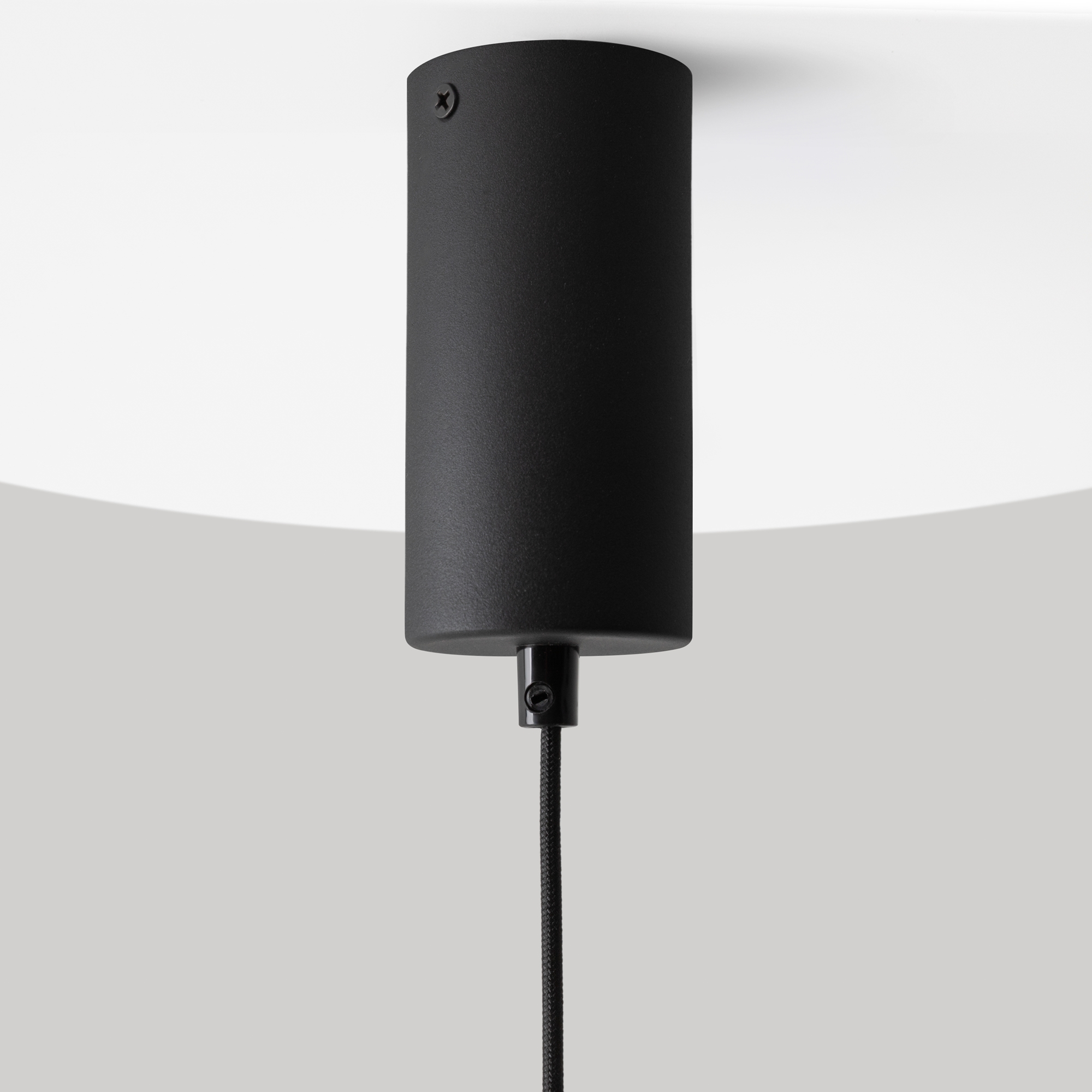 Подвесной светильник Maytoni MOD041PL-L15W3K1