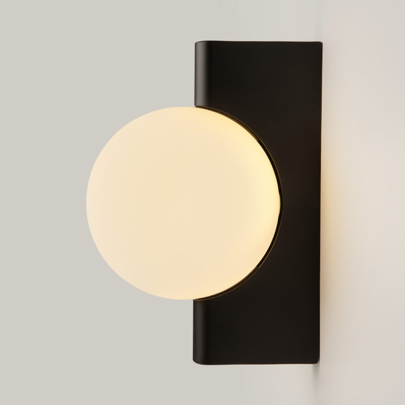 Настенный светильник (бра) Maytoni MOD324WL-01B